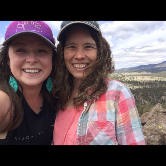 Meet your Posher, Lorena - Picture 1 of 1